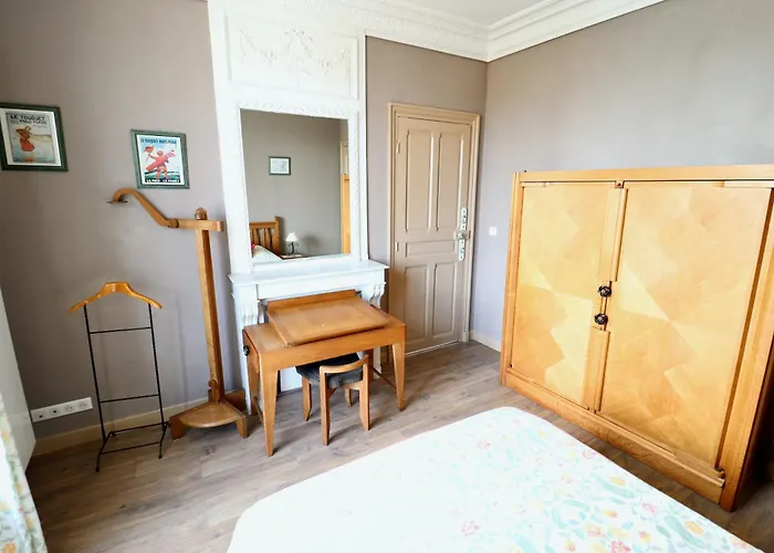 Le Bercail : Apt Avec Balcon Et Parking, Vue Phare!