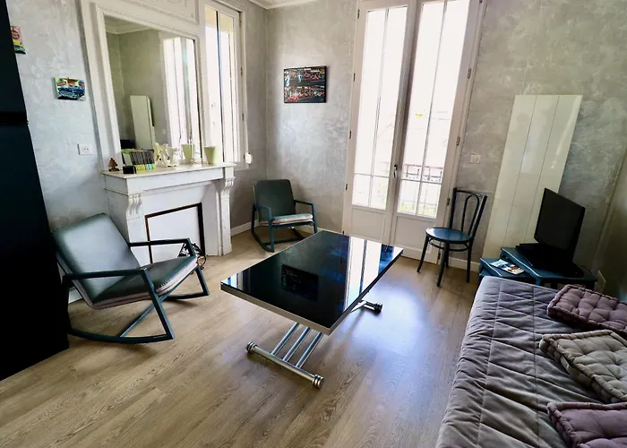Le Bercail : Apt Avec Balcon Et Parking, Vue Phare!